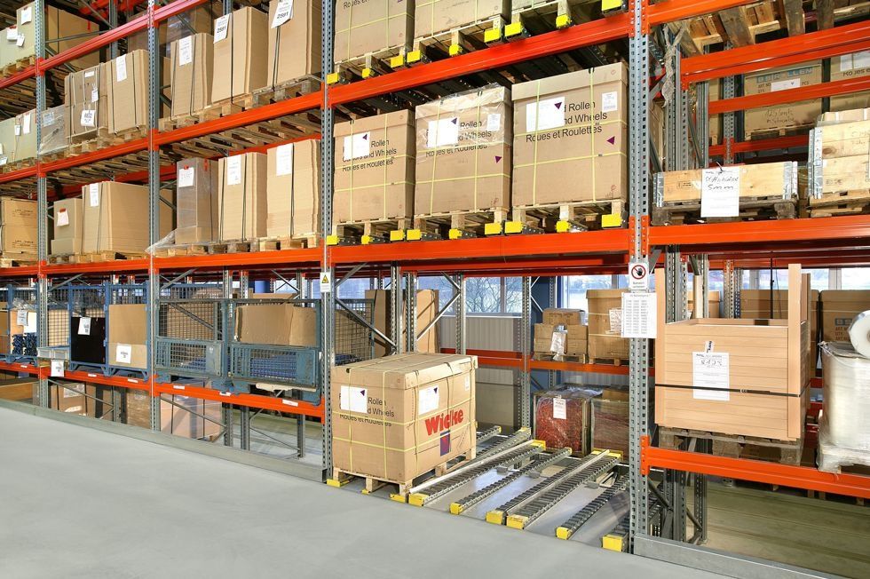 Rafturi metalice profesionale reglabile