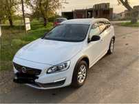 Volvo v60 cross country