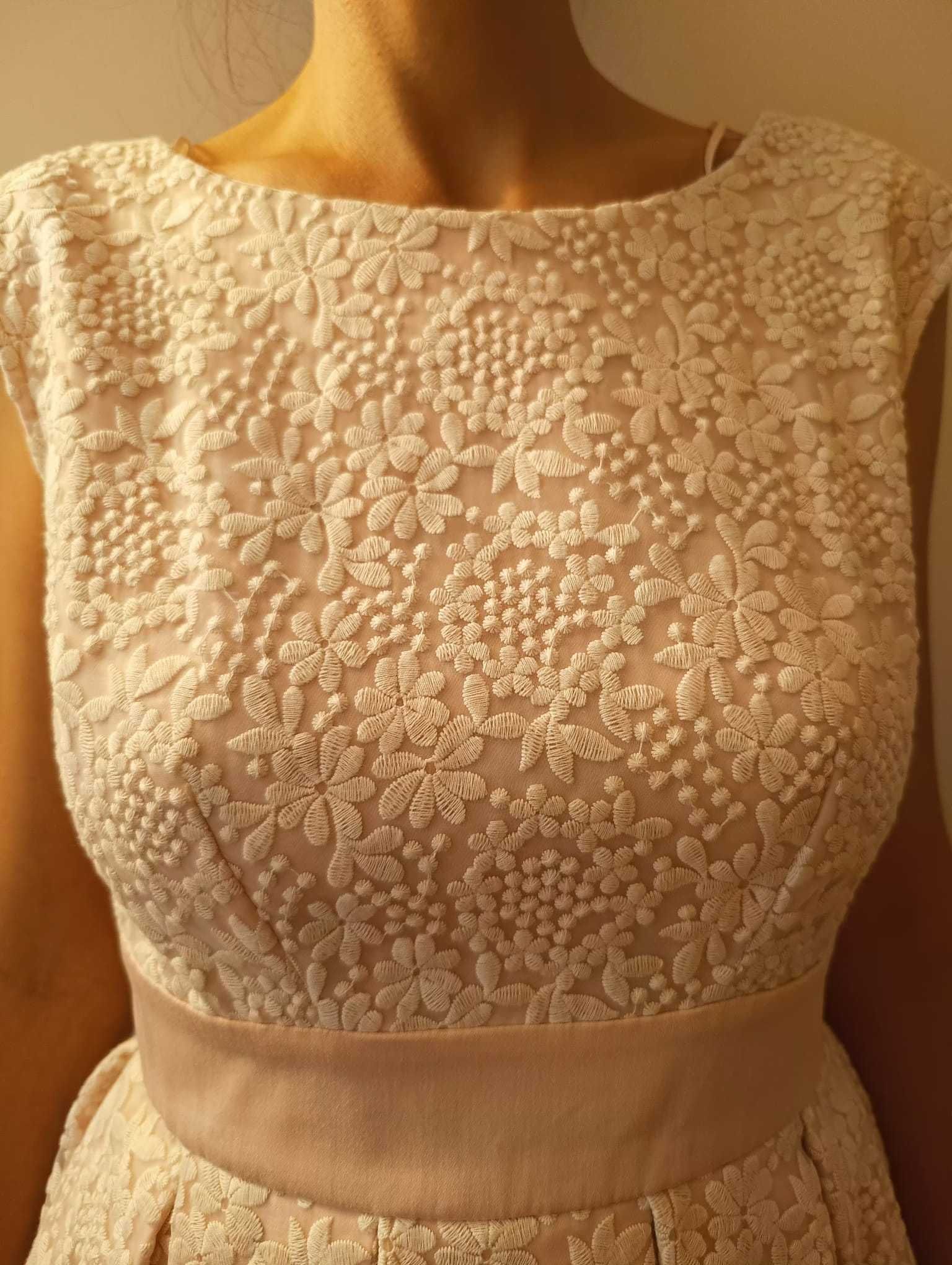 Rochie roz eleganta NOUA nepurtata cu eticheta