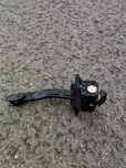Opritor usa stanga fata BMW seria 5 F10