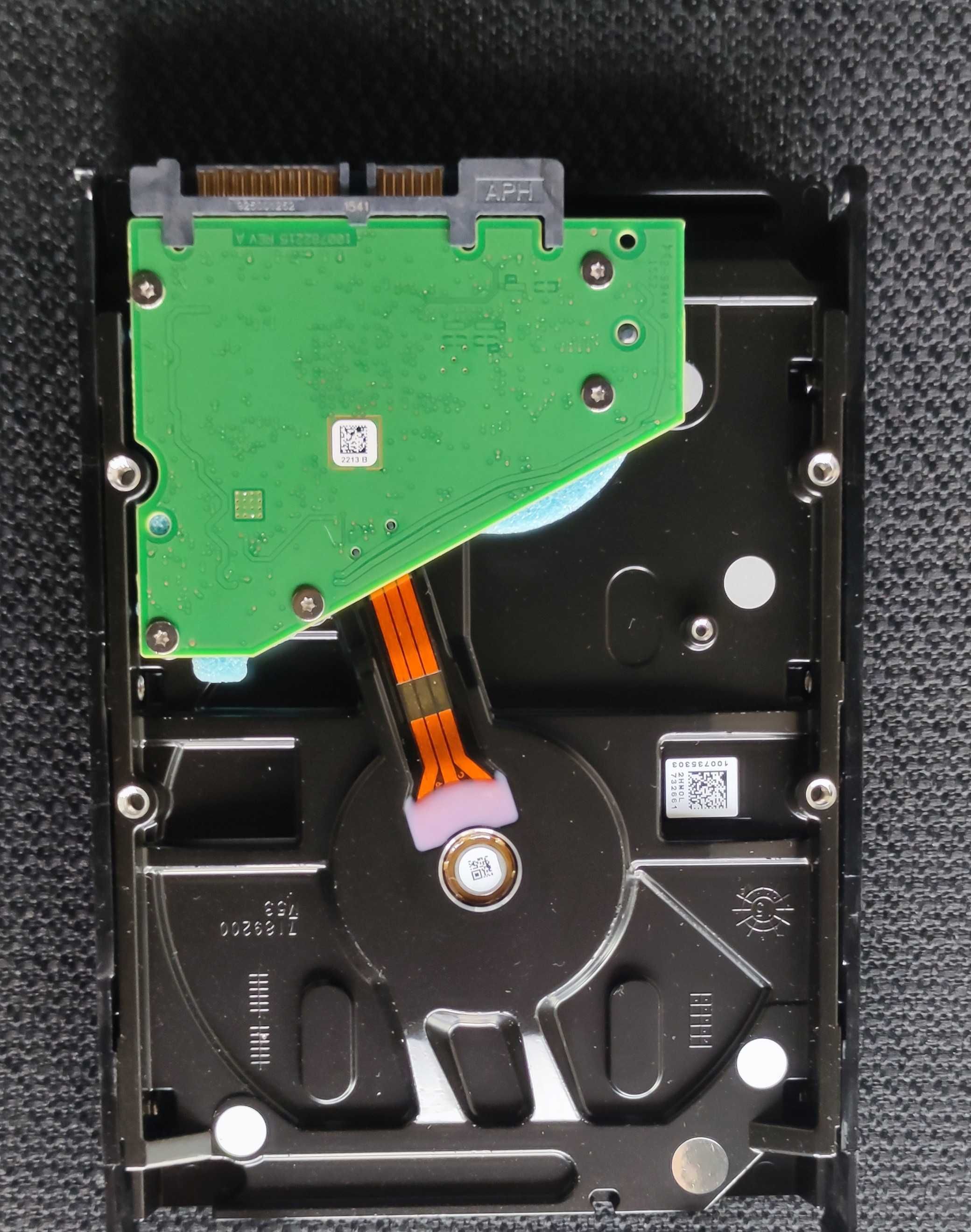 Хард диск HDD Seagate Surveillance 4TB