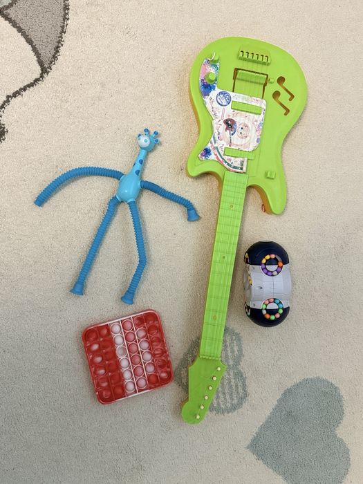 Лот играчки за деца