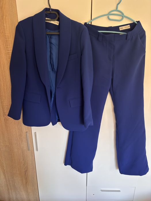Zara /lc waikiki дамски костюми