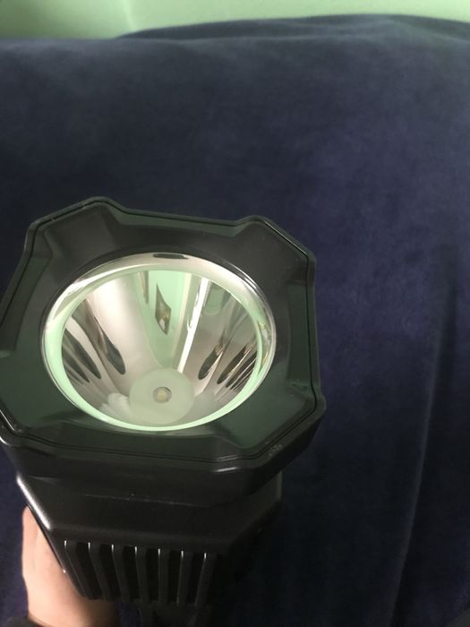 Boxa portabila cu bluetooth, lanterna, radio si usb(pt.stick,pendrive)