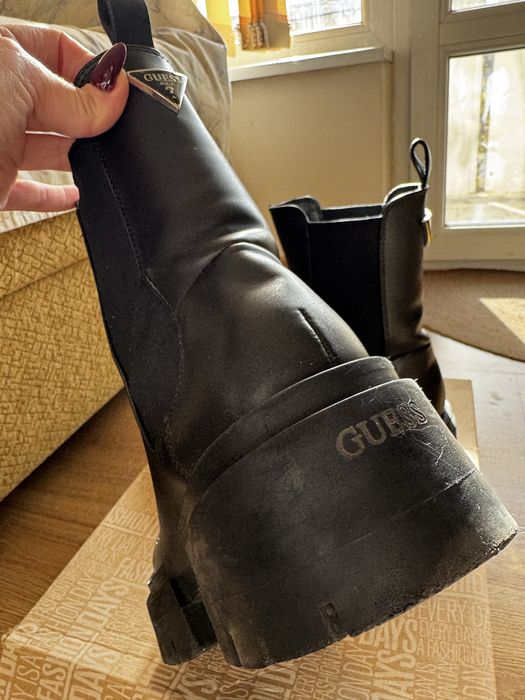 Боти Guess Chelsea