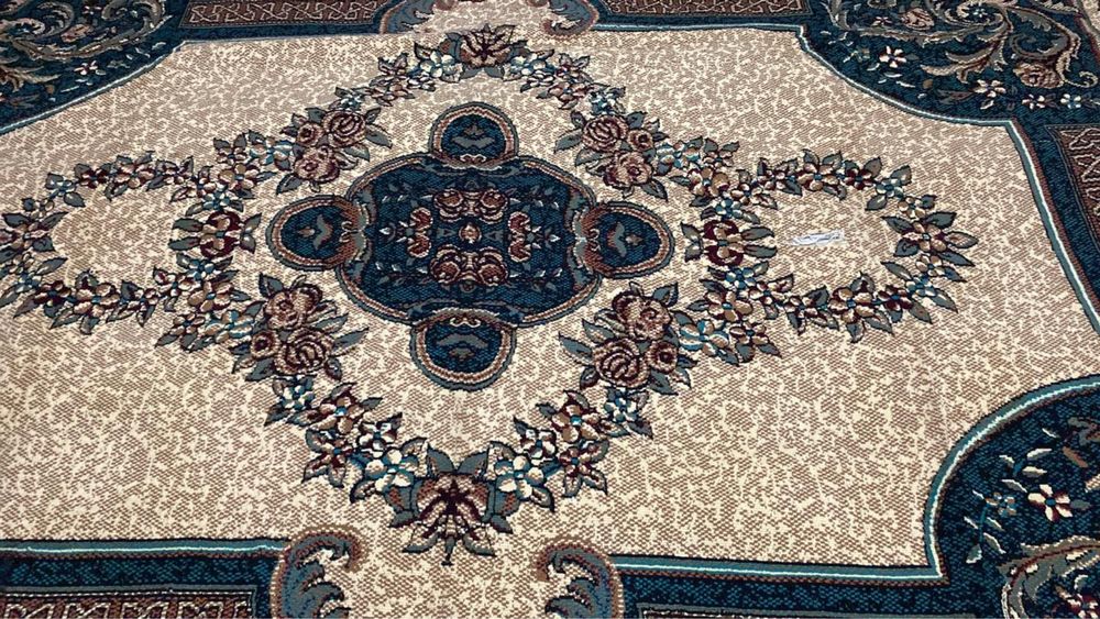 Продам ковер.