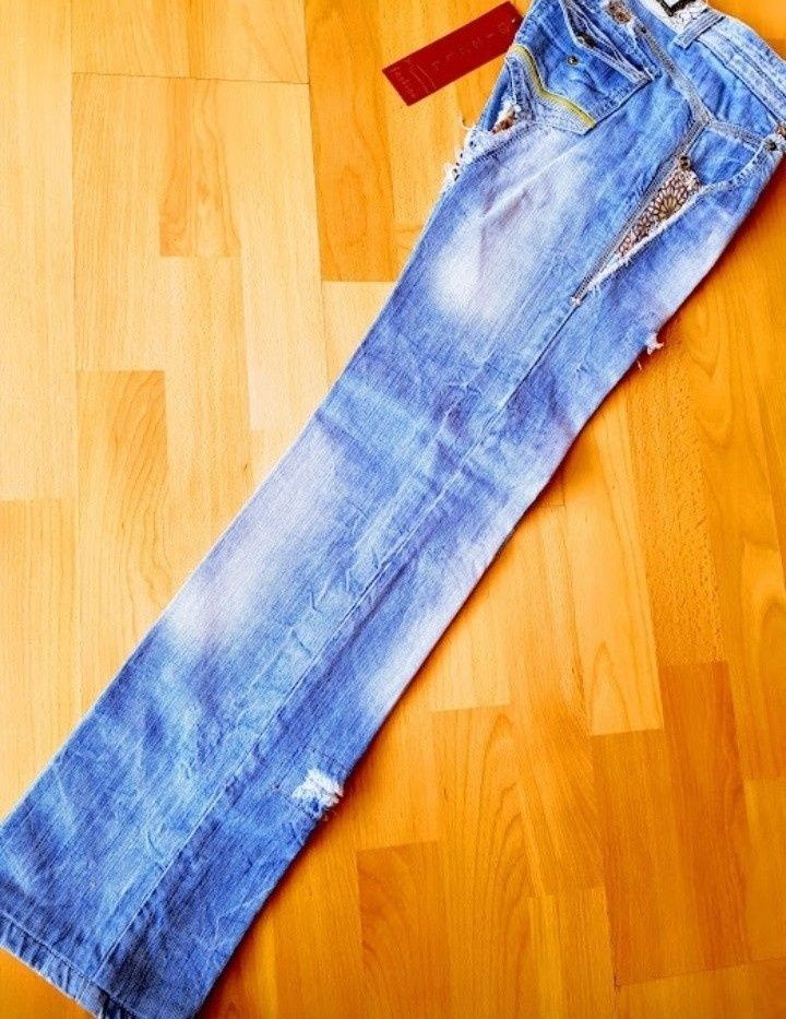 Blugi drepți  dama super model