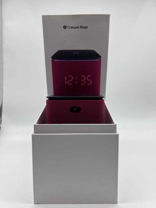 Яндекс Станция Миди (YNDX-00054)