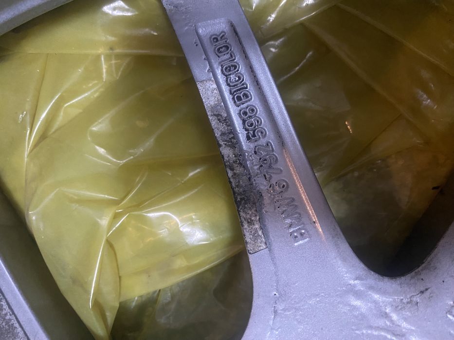 Vând 1 bucata janta BMW R 20