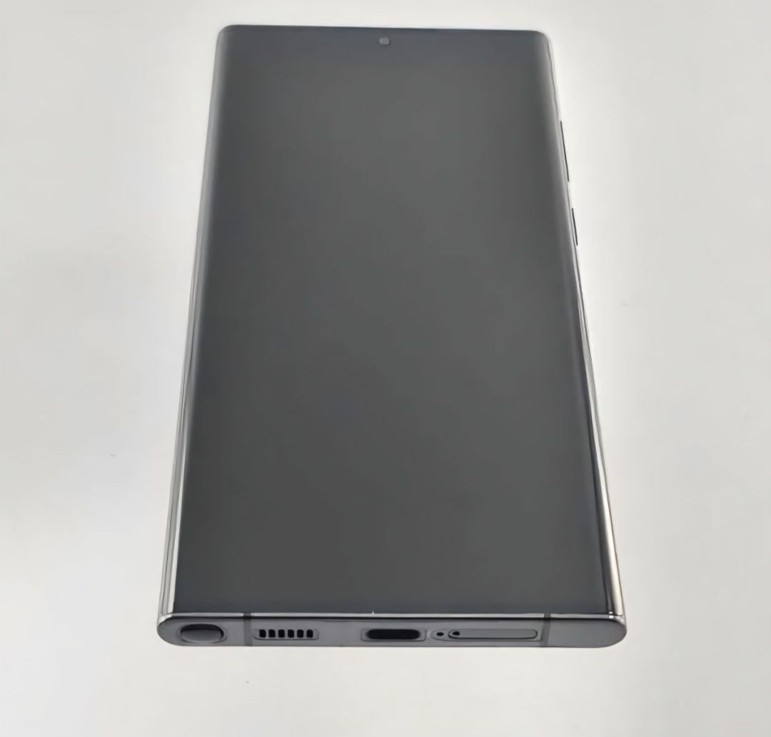 Samsung Galaxy S22 Ultra ОТЛИЧЕН