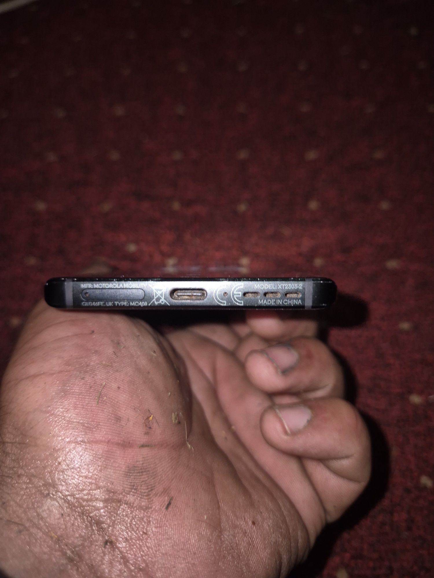 (Motorola Edge40)