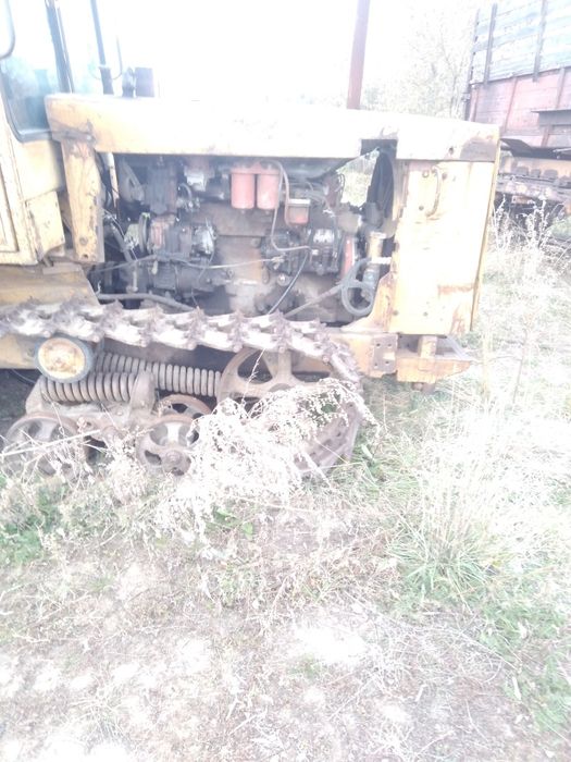 Продам трактор дт75