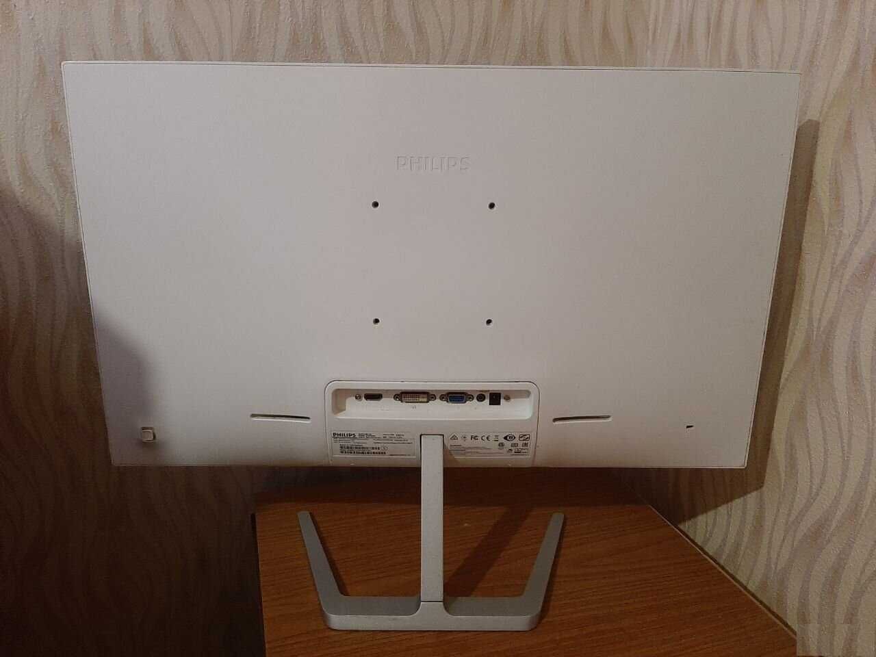 Монитор PHILIPS 276E7Q бeлогo цветa.