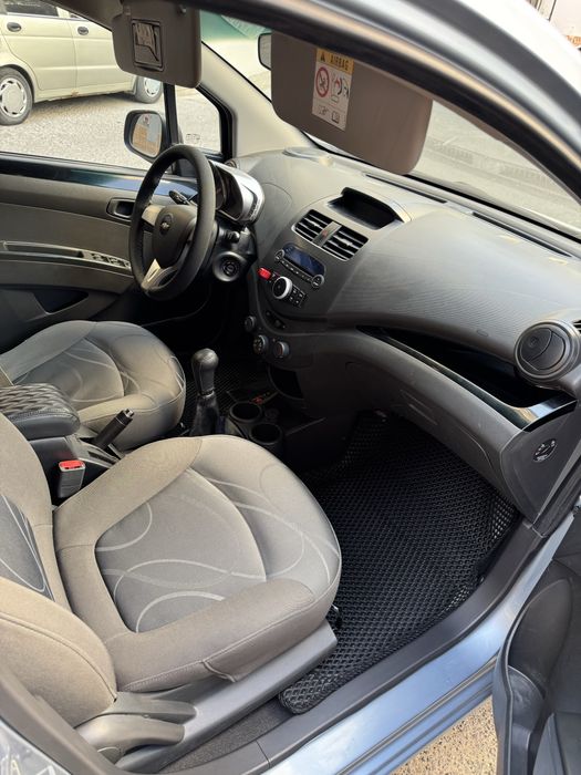 Spark 2019 gaz  toza 58000 prabek delifin 2- yevro