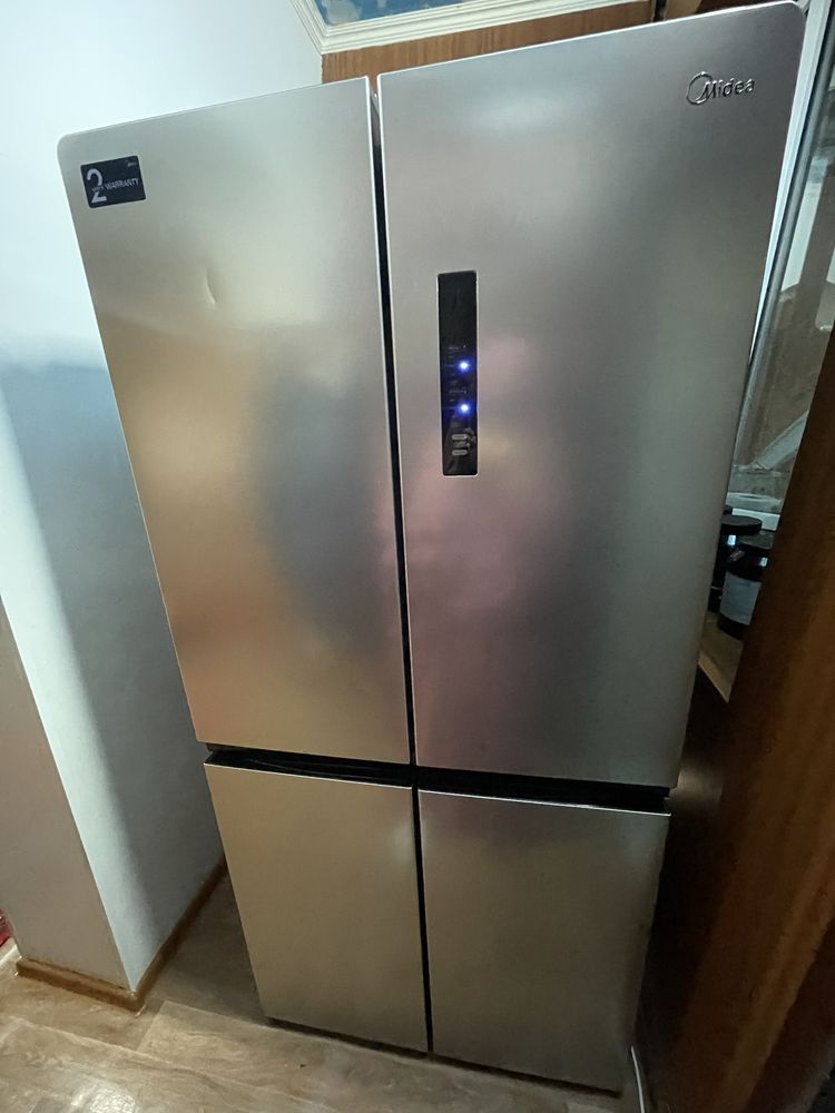 холодильник Midea