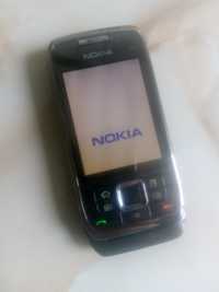 Vând Nokia E66 Silver (argintiu) fără probleme (NEcodat) + încărcător