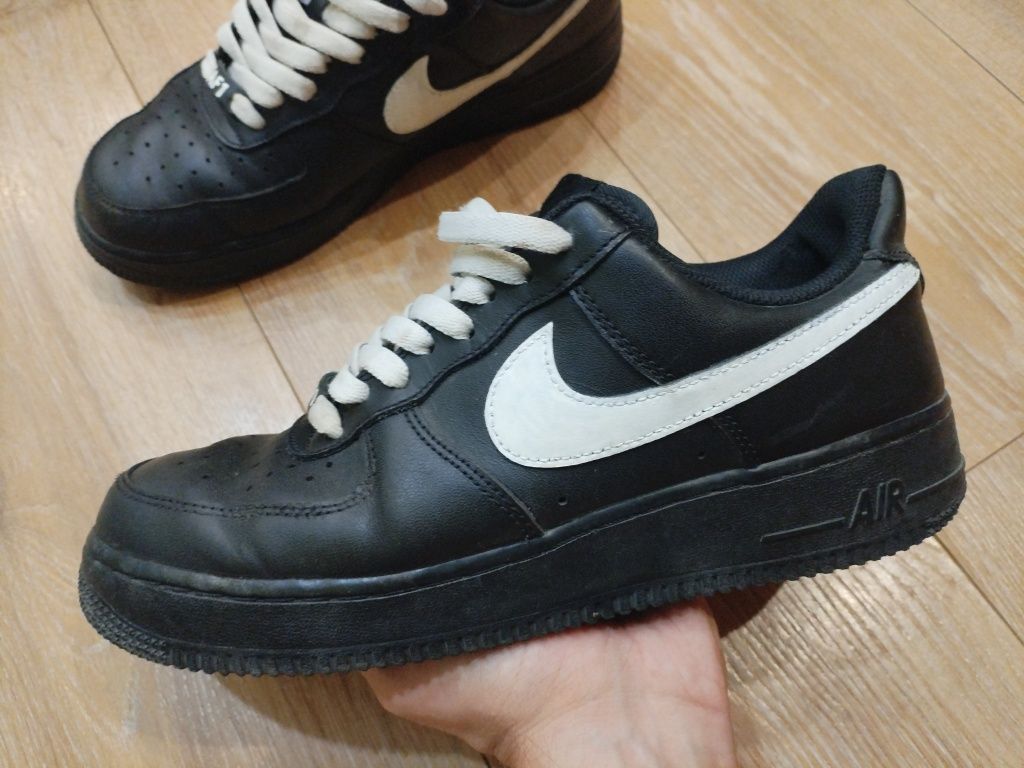 Nike air force triple black маратонки оригинален