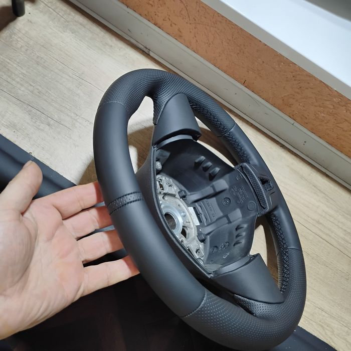 Vând volan vw t5.pasat b7 fara comenzi