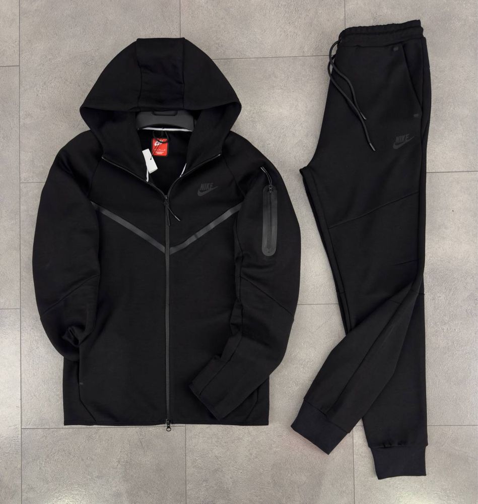 Топ Цена само 99лв. Екип Nike Tech Fleece