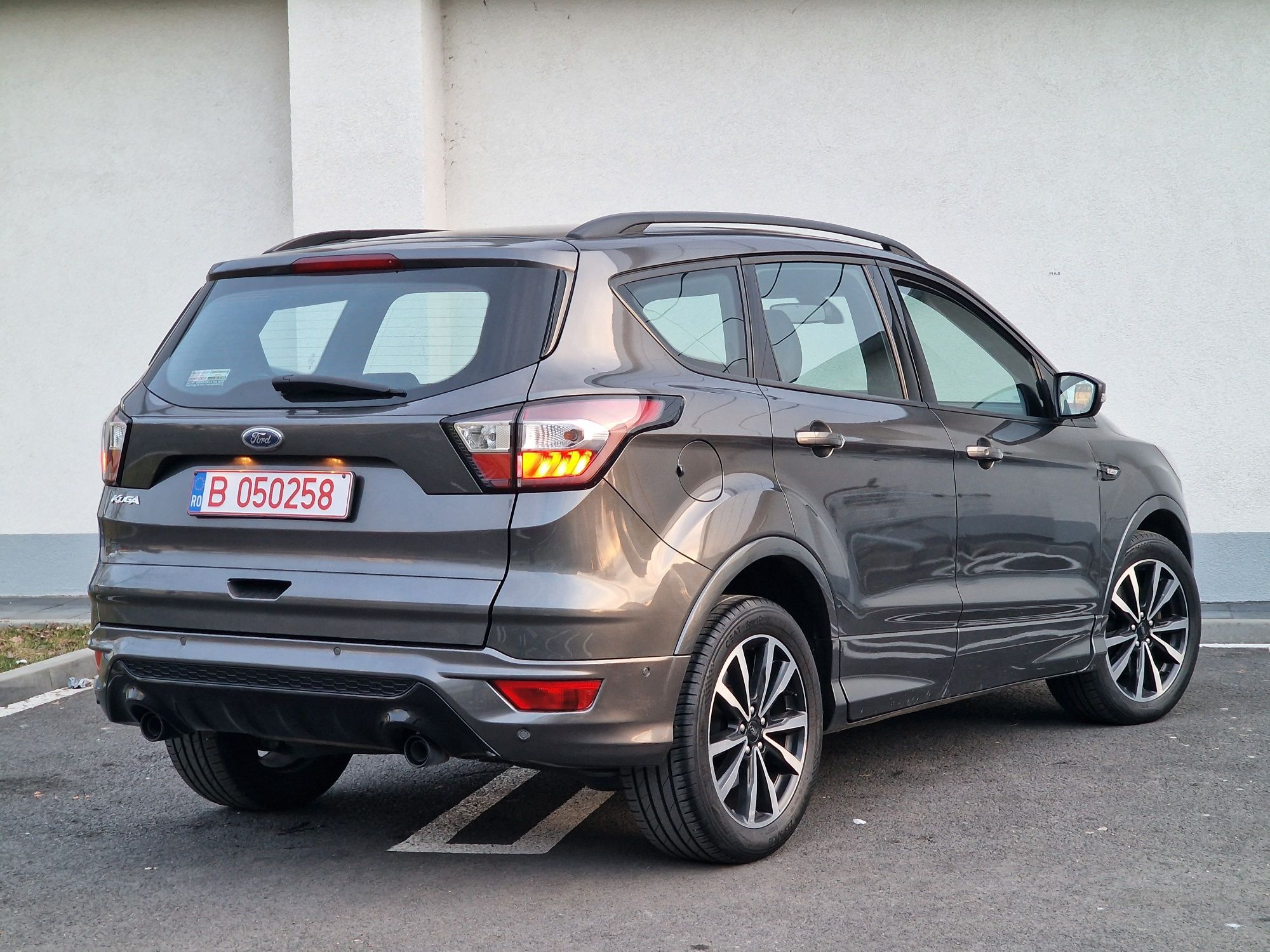 Ford Kuga ST line 2.0 diesel automata RAR efectuat