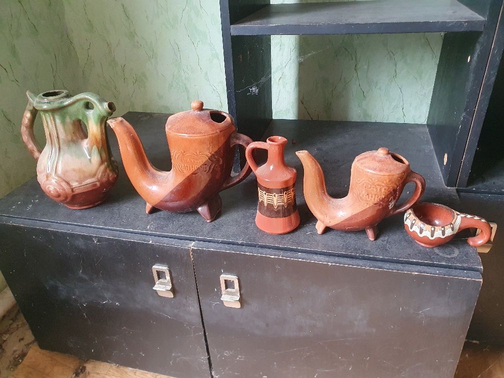 Продават се запазени