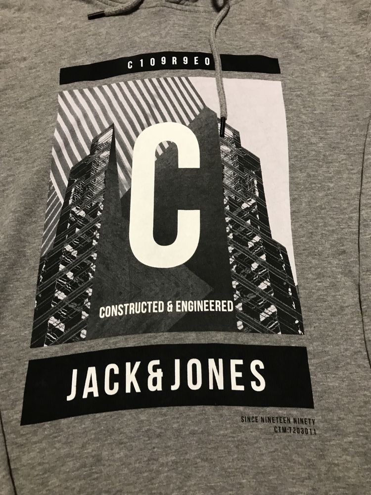 Hanorac jack&jones marimea M-L-XL