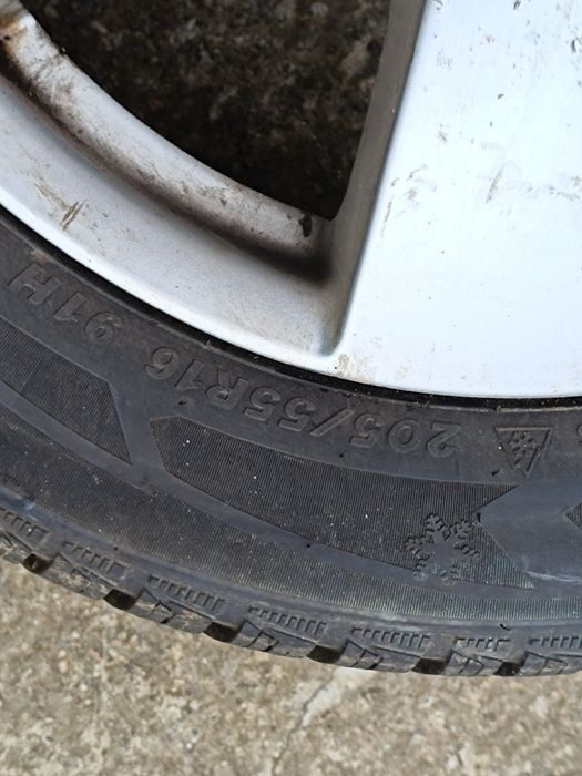 Anvelope cu jante aluminiu