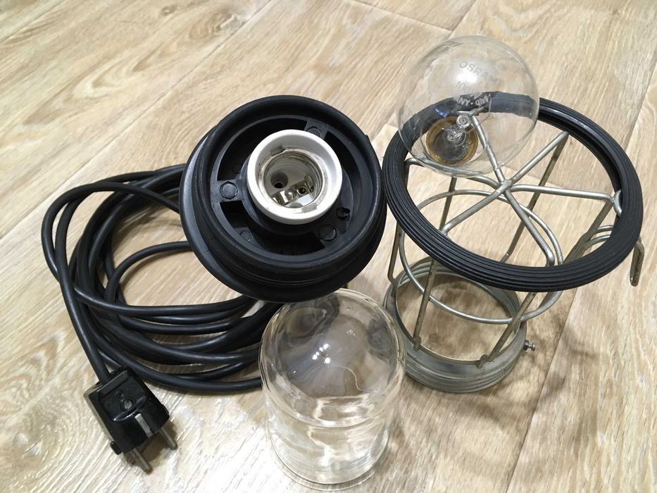 немска работна лампа 100W
