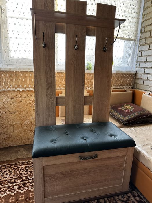 Продам прихожую.