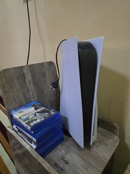 Ps5 sotiladi karobka xamma narsasi bor