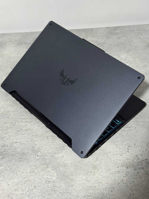 Kuchli Igrovoy Noutbuk Asus TUF F15