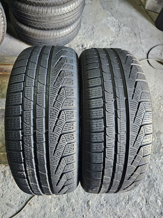 2 anvelope iarna 225 45 18 Pirelli Runflat 2019