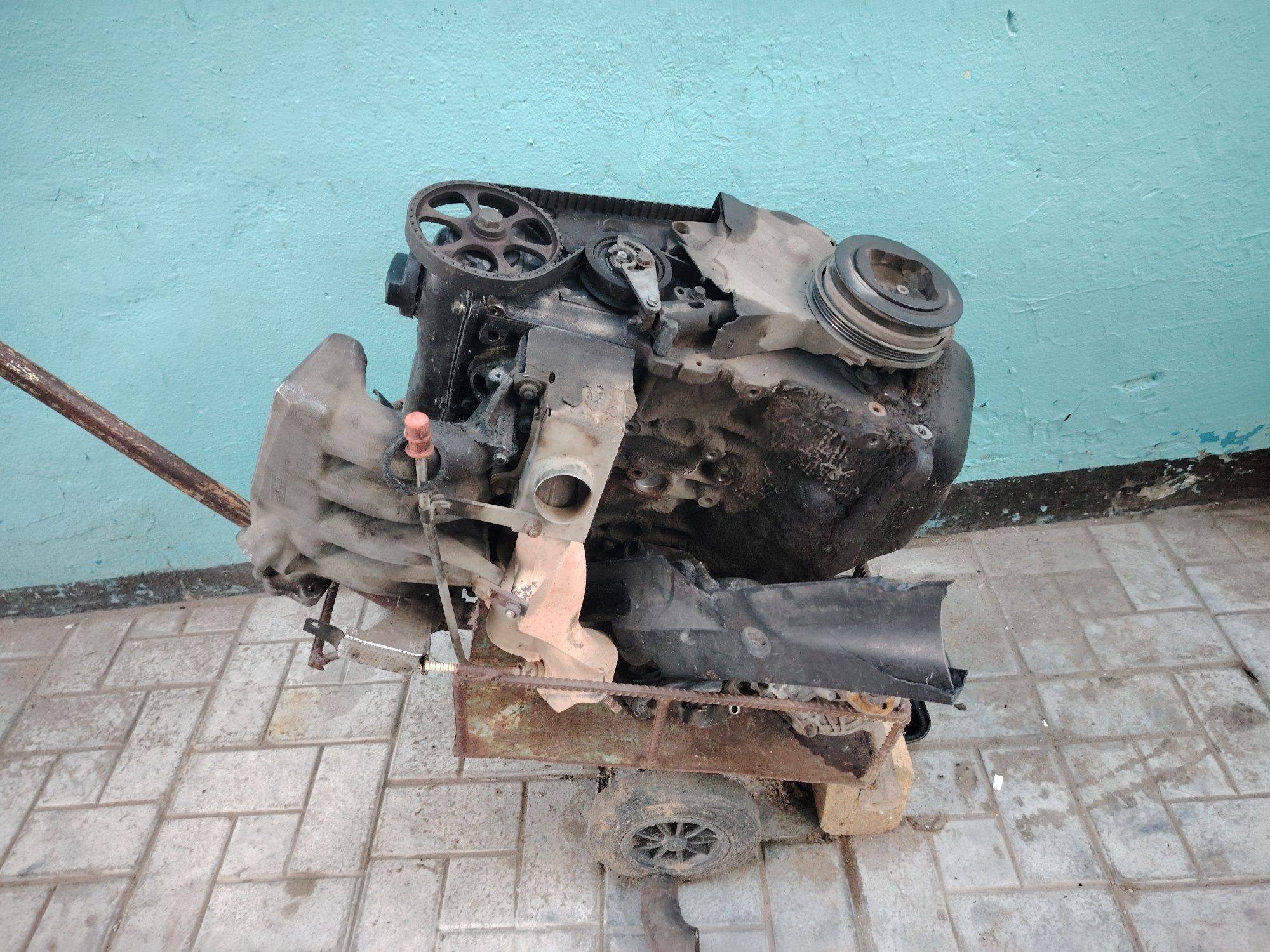 Продам двигатель ауди в4