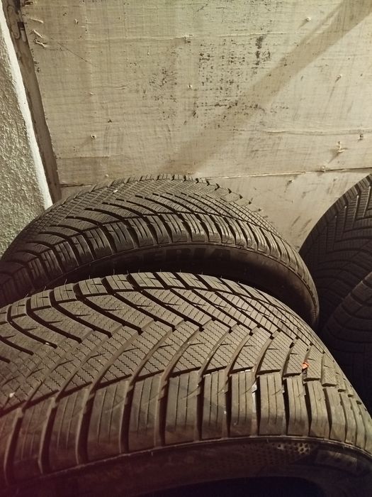 Vând anvelope stare foarte bună!