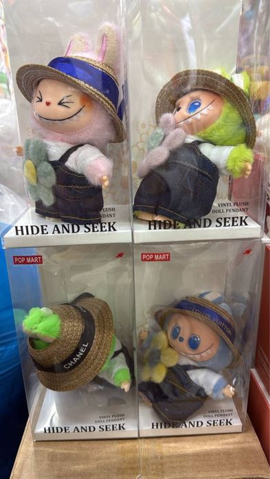 Лабубу игрушка в одежде