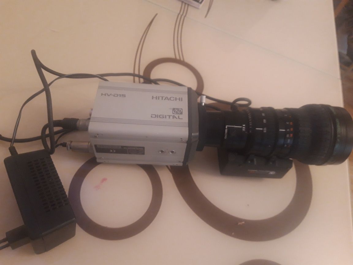 Sony FE PZ 28-135mm f/4 camera de filmat