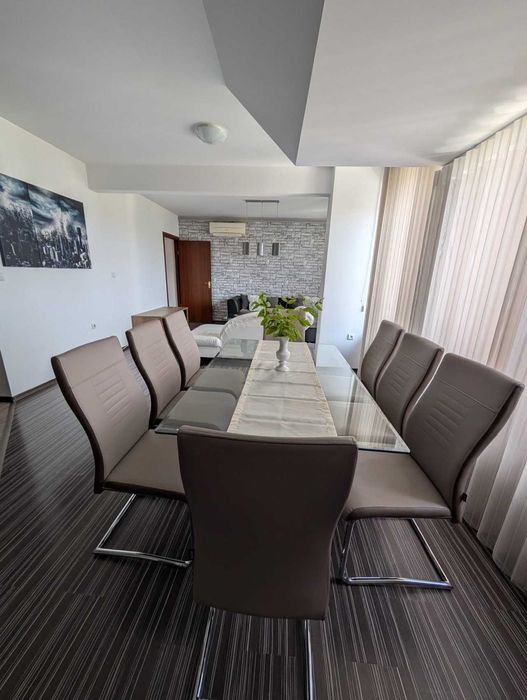 Дава се под наем Едностаен апартамент в Пловдив, Център - 96 кв.м за 600 € - Снимка #4