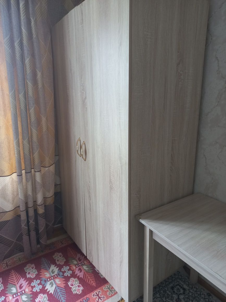Продам шифоньер срочно