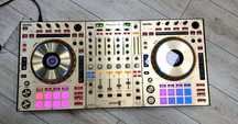 Consola Mixer DJ Pioneer DDJ-SZ-N Gold Limited Edition