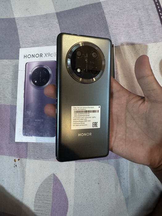 Honor x9C 8+12/256 yaxshi