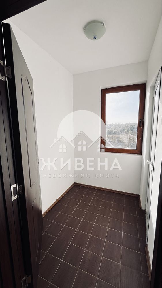 Продавам къща в с. Царичино, обл. Добрич, площ 270 кв.м