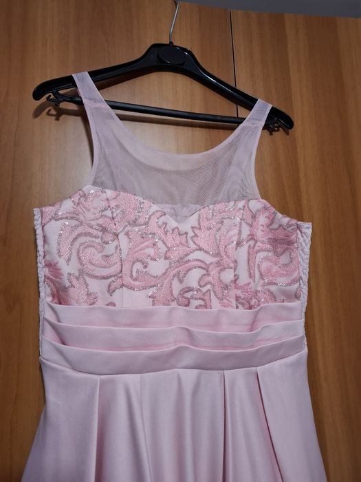 Rochie ocazie deosebita