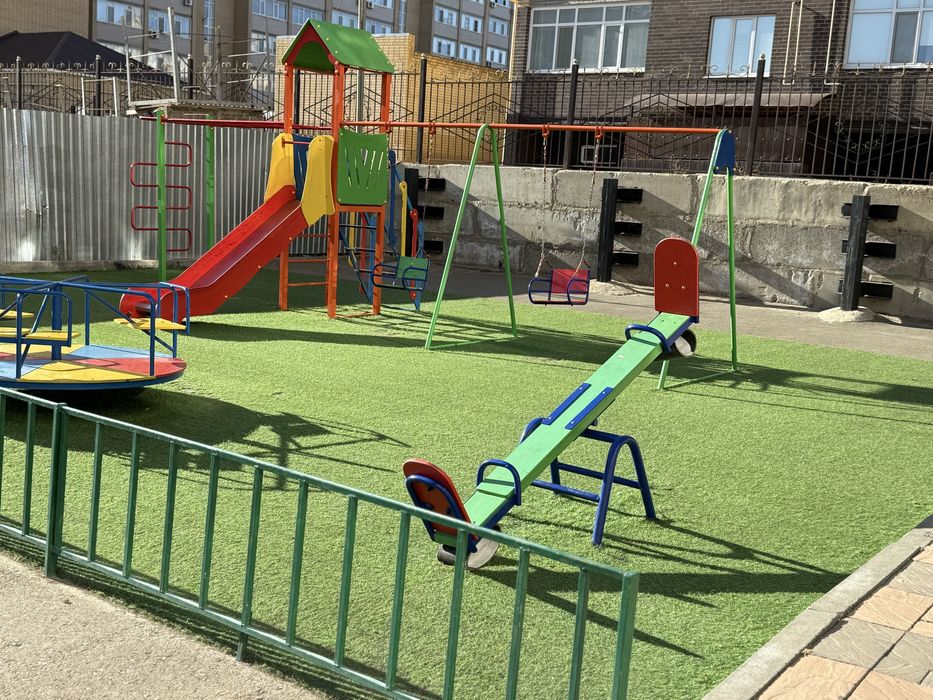 Продам 3 комн кв в центре батыс 2