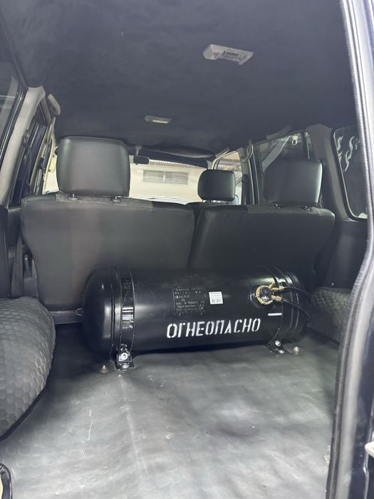 Toyota Land cruiser 80 propanda yuradi