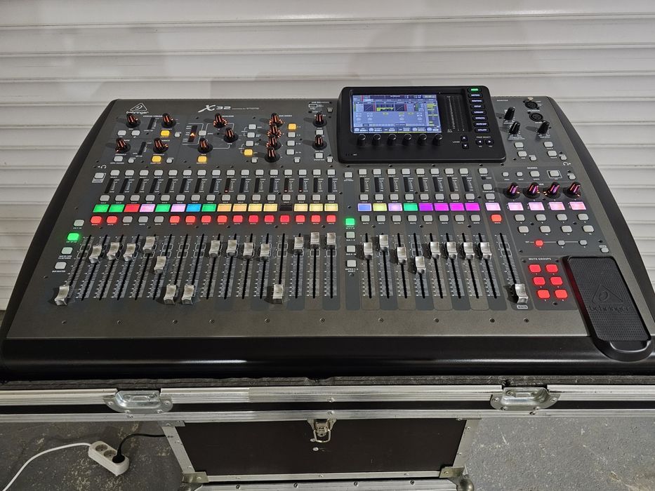 Mixer Behringer X32
