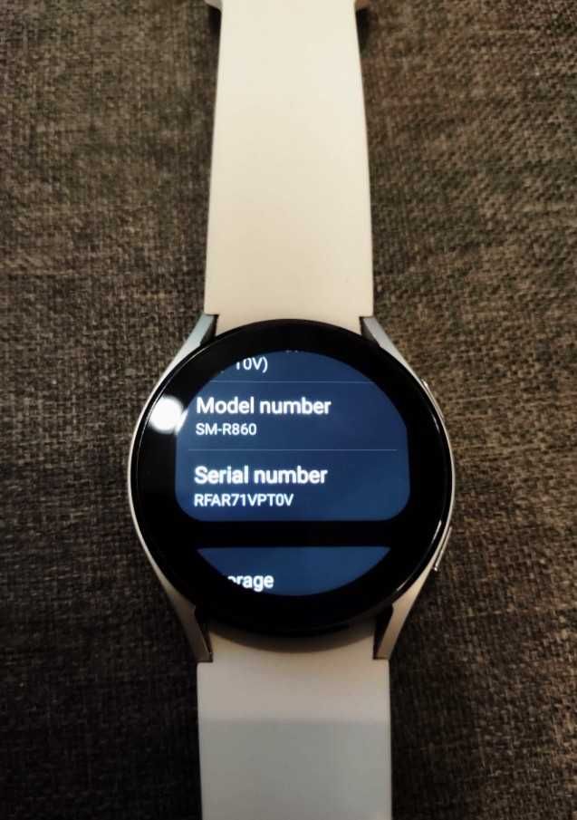 Часовник Samsung Galaxy Watch 4 40mm