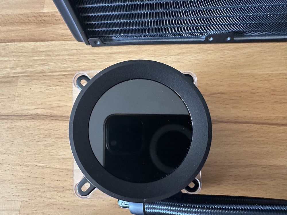 NZXT Kraken Z73 AIO