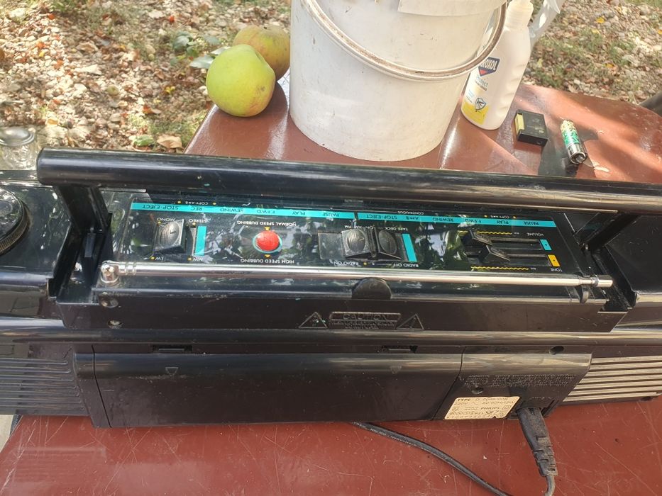 Philips dublu radio casetofon in stare de functionare.Made Austria