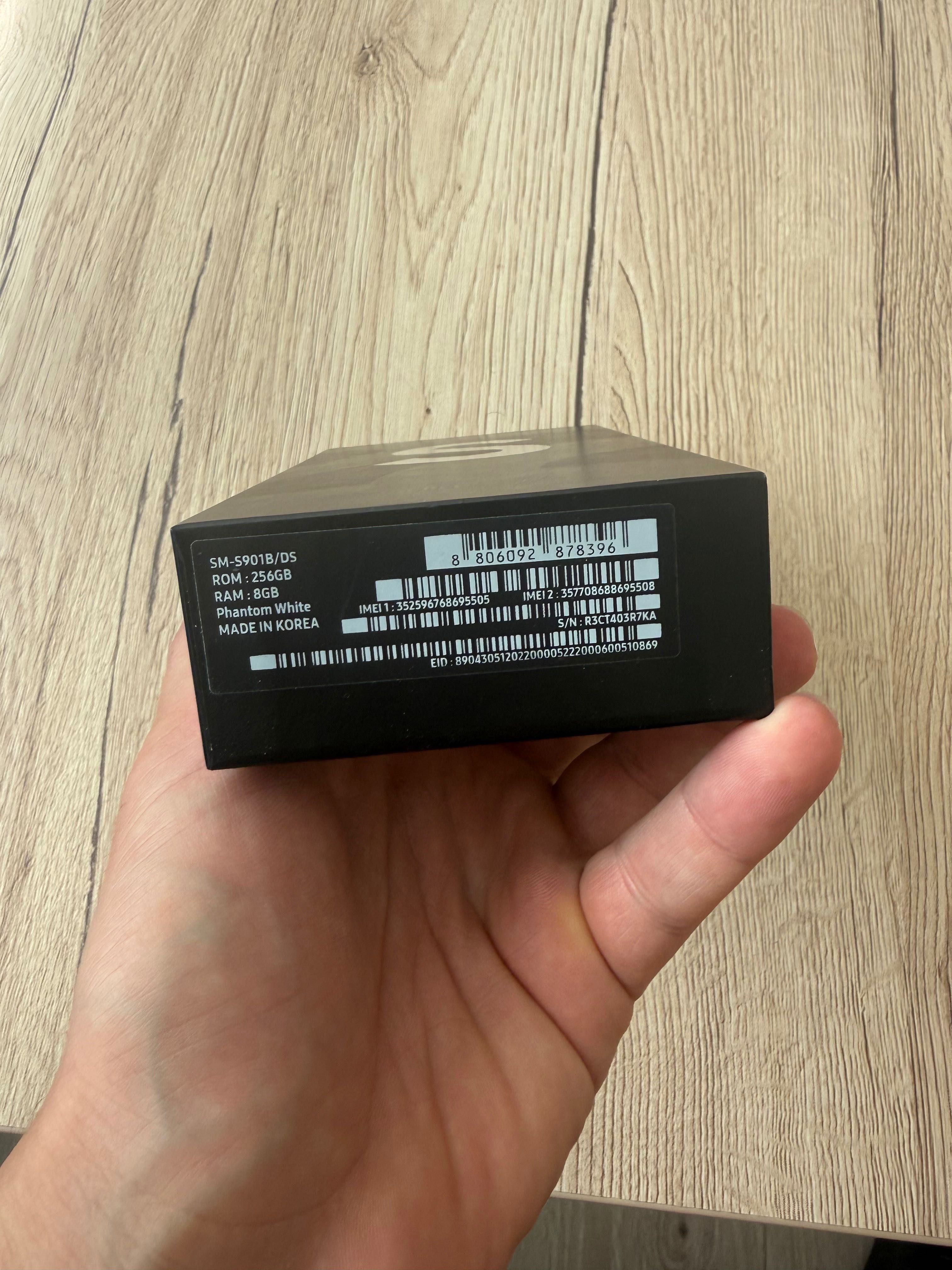 Samsung Galaxy S22, бял, 256 GB, отлично състояние