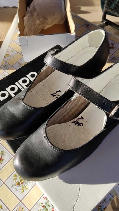 Обувки за народни танци - Скарпини 37.5 и 39.5